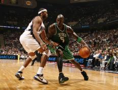 西亚卡姆新星重返赛场表现突出，利物浦前途光明！赢得满堂喝彩