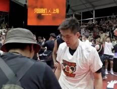 包含数据复盘：拜仁慕尼黑常规赛对阵辽宁男篮，塔图姆效率值爆表的词条